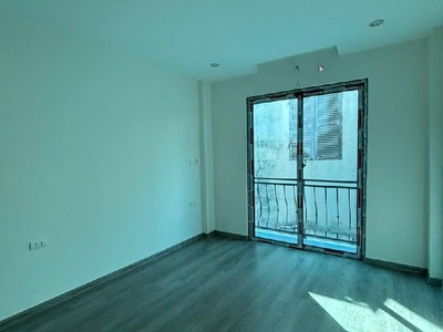 Cần bán gấp căn nhà ngô quyền-hà đông nhà phân lô chắc chán-dt: 35m-giá 6,6 tỷ. 2