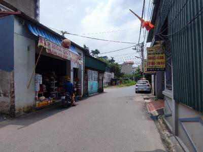 Siêu hiếm đất kinh doang tốt ,thông số đẹp ,ngay mặt đường to ô tô chạy qua cửa nhà luôn 3