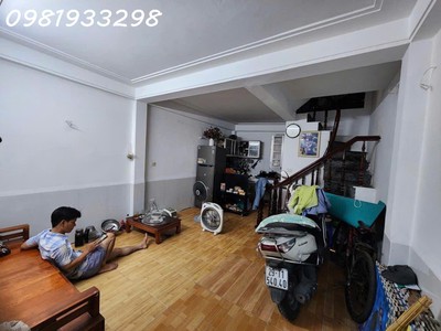 Chính chủ cần bán gấp nhà khu  đô thị xa la vị trí cực đẹp giá chỉ 3,3 tỷ để ở hoặc đầu tư dòng 0