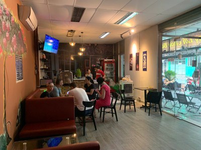 Quận 11 , quán đẹp mt đường đông   chính chủ cần sang quán cafe, mb đẹp ngang 16m x 12m, tel : 3