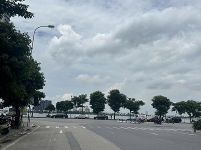 Bán nhà văn cao ô tô đỗ cửa 48m 5 tầng kd tốt ở luôn giá 13.5 tỷ 0