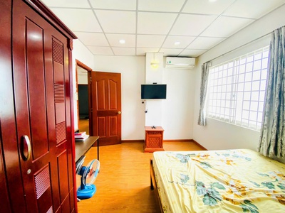 Tài chính nhỉnh 1 tỷ đừng bỏ qua - 64m2 - sổ hồng - ngang 8m - 2pn - cạnh chợ phú lâm 3
