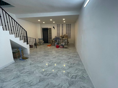 Bán nhà hxh kinh doanh cmt8, p5, tân bình, 64m2, 2 tầng, cách mt 40m. 1