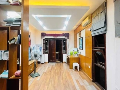 Bán nhà hồ tây  90 m 4 tầng mặt tiền 6m nhà đẹp ở luôn giá 12.5 tỷ 0