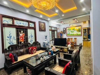 Bán nhà hồ tây  90 m 4 tầng mặt tiền 6m nhà đẹp ở luôn giá 12.5 tỷ 2