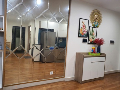 Căn hộ chung cư 2N2W 55 mét vuông full đồ đẹp giá 3.3 tỷ khu S2 tại Vinhomes Smart City 1