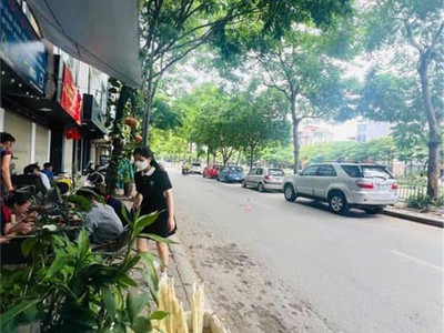 Bán nhà mặt phố vũ tông phan, thanh xuân, hà nội, dt 62m2, mặt tiền 5,4m. 5 tầng. đang kinh doanh 0