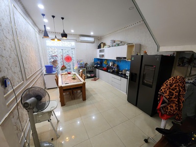 Bán nhà riêng huỳnh tấn phát 74m2 5pn 4 tầng hxh phường tân thuận tây quận 7 3