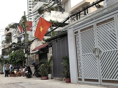 Bán nhà nát 4x20 huỳnh tấn phát hxh kêu gọi  đầu tư tân phú quận 7 0