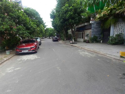 Nhà mặt tiền  đường 7m5, 2 tầng sát phan đăng lưu, giá chỉ có 5,45tỷ. 0