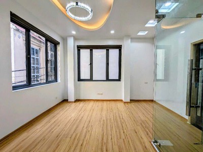 Duy nhất 1 căn Đội Cấn trong vị trí ngõ thông lô góc - ô tô đỗ cửa, sổ nở hậu 4