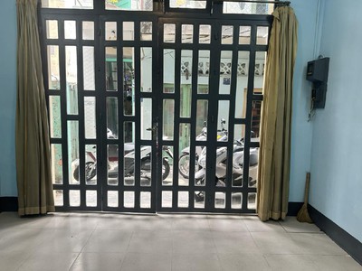 Bán nhà nguyễn văn luông, phường 11, quận 6.dt 37 m2 x 2 tầng  5 x 6 . giá 2.9 tỷ tl. 0