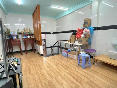 Bán nhà lê công phép, phường an lạc, bình tân. dt 48m2 x 4 tầng  4 x 12 . giá 6.67 tỷ tl. 4