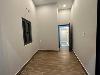 Hẻm xe hơi quận 6 thông tiện kinh doanh - lô góc thoáng 2 tầng mới đẹp 2