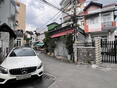 Bán nhà hiếm hxh trung tâm phước long a, quận 9,  71m2, 4pn, nhỉnhh 5.2 tỷ, cách mặt tiền 1 căn, 0