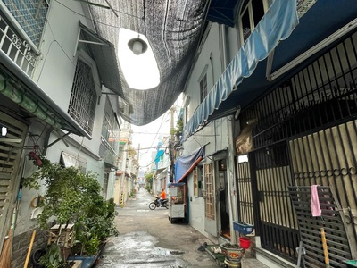 Gần công viên làng hoa - hẻm xe hơi 7 chỗ - btct 2 tầng 1