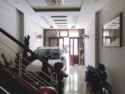 Cần bán nhà thái thị bôi, s xây dựng 74,6 m , s sd 271,8 m . 0