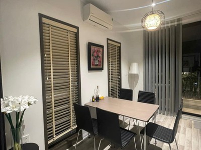 Nhà mặt đường lý tự trọng , vị trí cực đẹp , đang kinh doanh buôn bán tốt 1