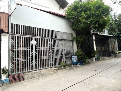 Nhà sc dt lớn 65m2 gần miếu ông cù, p.bình chuẩn, thuận an. giá chỉ 1ty250 thương lượng 0