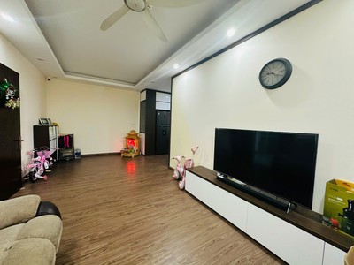 Bán chung cư mhdi đình thôn, full nội thất,70m, 2n, 2wc, view sân bóng mđ, nhỉnh 4 tỷ 2