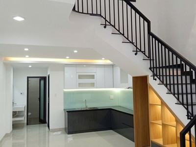 Vị trí đẹp, trường chinh, 73m2, ngang 5m 1