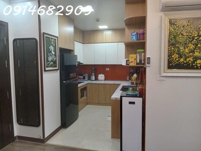 Chỉ 3.x tỷ - bán căn hộ chung cư trần đăng ninh, 52m2 x 2 ngủ, ô tô đỗ, nhà đẹp ở ngay 1