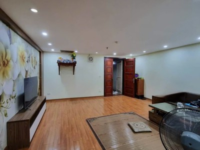 Chính chủ cần bán căn hộ chung cư bình vượng tower số 200 quang trung 3