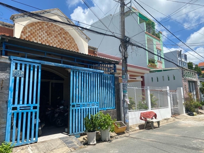 Chính chủ một đời - nhà 2 tầng - mặt tiền 5m nở hậu - đường nhựa 6m - đ. phạm hửu lầu 0