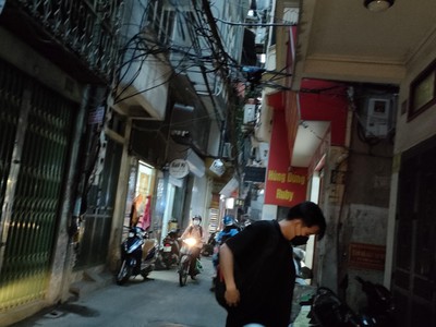 Hai bà trưng duy nhất có 1 căn phân lô minh khai 25m, 4 tầng, mặt tiền 5m, 1.8 tỷ. 13/9/2024 2