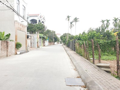 Bán đất đẹp quận bắc từ liêm ô tô vào 5m ô tô tránh,ngõ thông 54 m2 ,hơn 4 tỷ. 2