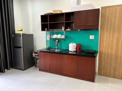 Căn hộ 1 phòng ngủ gần sân bay, trường học, bệnh viện   chợ đầy đủ nội thất, xách vali vào ở thôi. 4