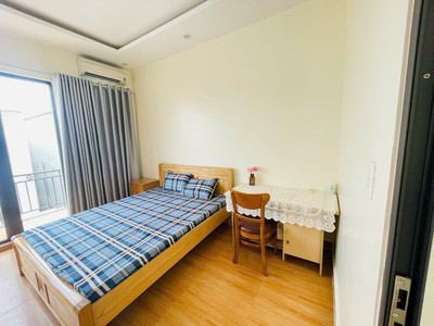 Cho thuê nhà Văn Cao vị trí đẹp, DT: 60m2, 5 p.ngủ. 3