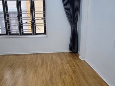 Cho thuê nhà đẹp 4 Tầng trong ngõ Trại Lẻ, vừa ở vừa kinh doanh được. 4