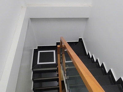 Cho thuê nhà đẹp 4 Tầng trong ngõ Trại Lẻ, vừa ở vừa kinh doanh được. 8