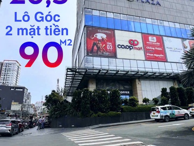 Bán nhà mặt tiền trung tâm tphcm. ngang lớn, nhà đẹp, sổ vuông, kinh doanh tốt, chỉ từ 9 tỷ. lh: 4