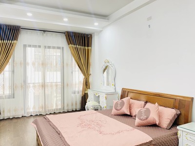 Bán nhà Trần Phú, ngõ thông tứ phía, đi lại thuận tiện, 38m2, 7.4 tỷ 0