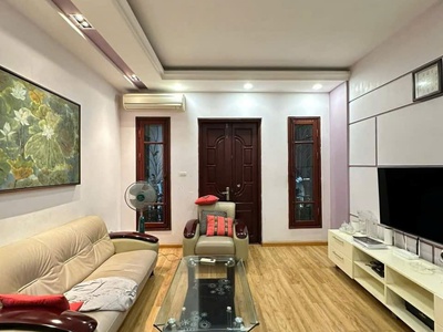 Cho thuê căn hộ trong ngõ đường nguyễn chí thanh. 0