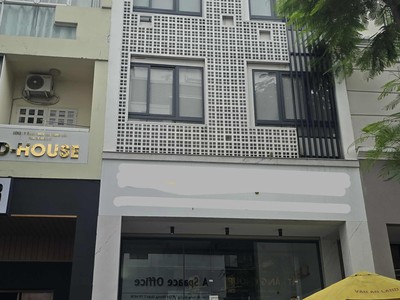 Khu kinh doanh sầm uất nhất đô thị phú mỹ hưng   có sẵn 11 phòng căn hộ dịch vụ cao cấp. giá chỉ 2