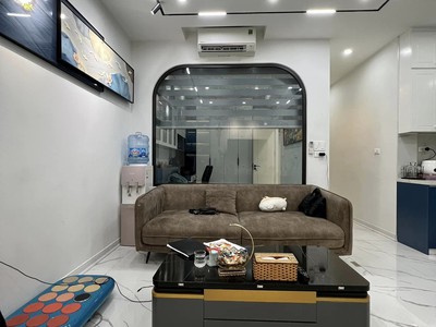 Hiếmtập thể nguyễn chí thanh 80m2 nội thất đẹp 2pn, gần phố, nhỉnh 5 tỷ 1