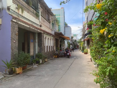 Bán nhà 2 tầng khuông viêt- tân phú 206m2 8x26 , ô tô đậu cửa chỉ 16.5 tỷ 0