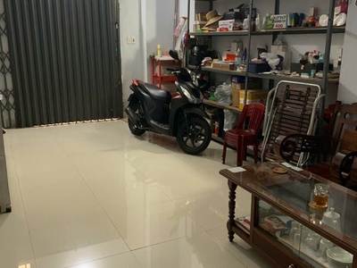 Cho thuê nhà hẻm ngay đầu đường Hòa Hoa Thám 9