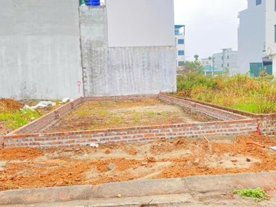 Lô đất 57m mặt tiền non 5m sát công viên vườn hoa khu 25.2ha 0