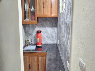 Cho thuê nhà hai tầng - diện tích 40 m2, hai phòng ngủ , 2 wc, bếp và phòng khách. 3