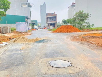 Lô đất 57m mặt tiền non 5m sát công viên vườn hoa khu 25.2ha 2