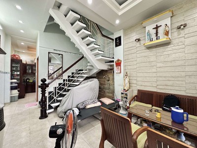 Bán nhà hẻm xe hơi đổ cửa lê quang định,p11,bình thạnh,60m2,3 tầng,dọn vào ở ngay. 1