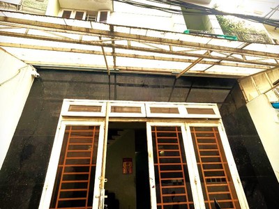 Bán nhà ngô gia tự 64 m2  5,4x12  8,x tỷ 4 tầng cực hiếm trong khu vực 0