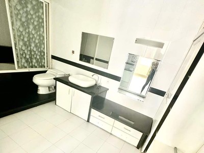 Cho thuê nhà 168/38D Nguyễn Gia Trí D2 , P25, Bình Thạnh. Trệt, lầu 14x14 400m2 chỉ 55tr 1