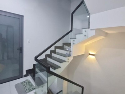 Mới      bán nhà 3 tầng quận 10 , 1 trệt 1 lầu 1 sân thượng gần nhật tảo , 39 m2 chỉ nhỉnh 6 tỷ 3