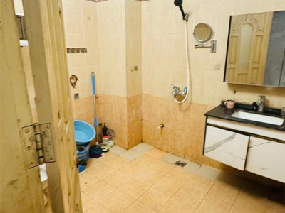 Cho thuê nhà 5 tầng m ặt ngõ đường láng, ngõ thông kd 17tr 45m 3