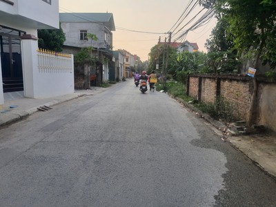 71m - mặt tiền 4.8m - đường to - ngay gần ql6 - phú nghĩa, chương mỹ, hà nội  - anh chủ nhà cần 2
